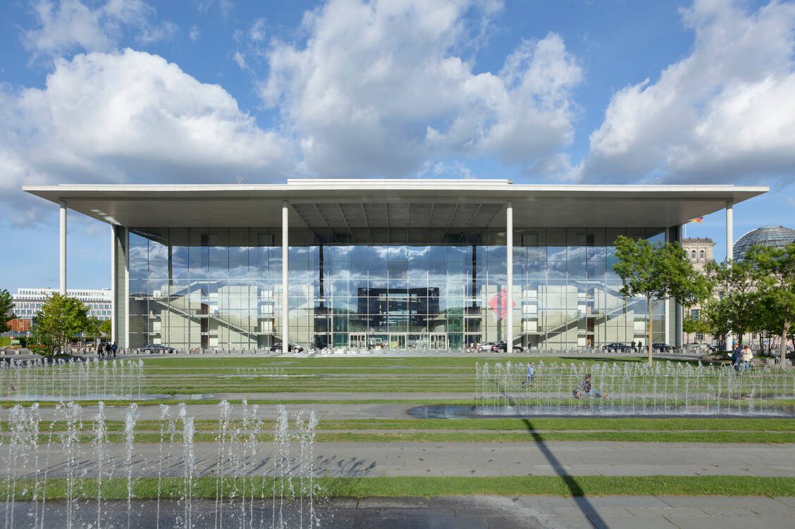Sachverständige haben heute im Paul-Löbe-Haus ihre Positionen zur geplanten PTA-Reform verdeutlicht. / Foto: Axel Hartmann