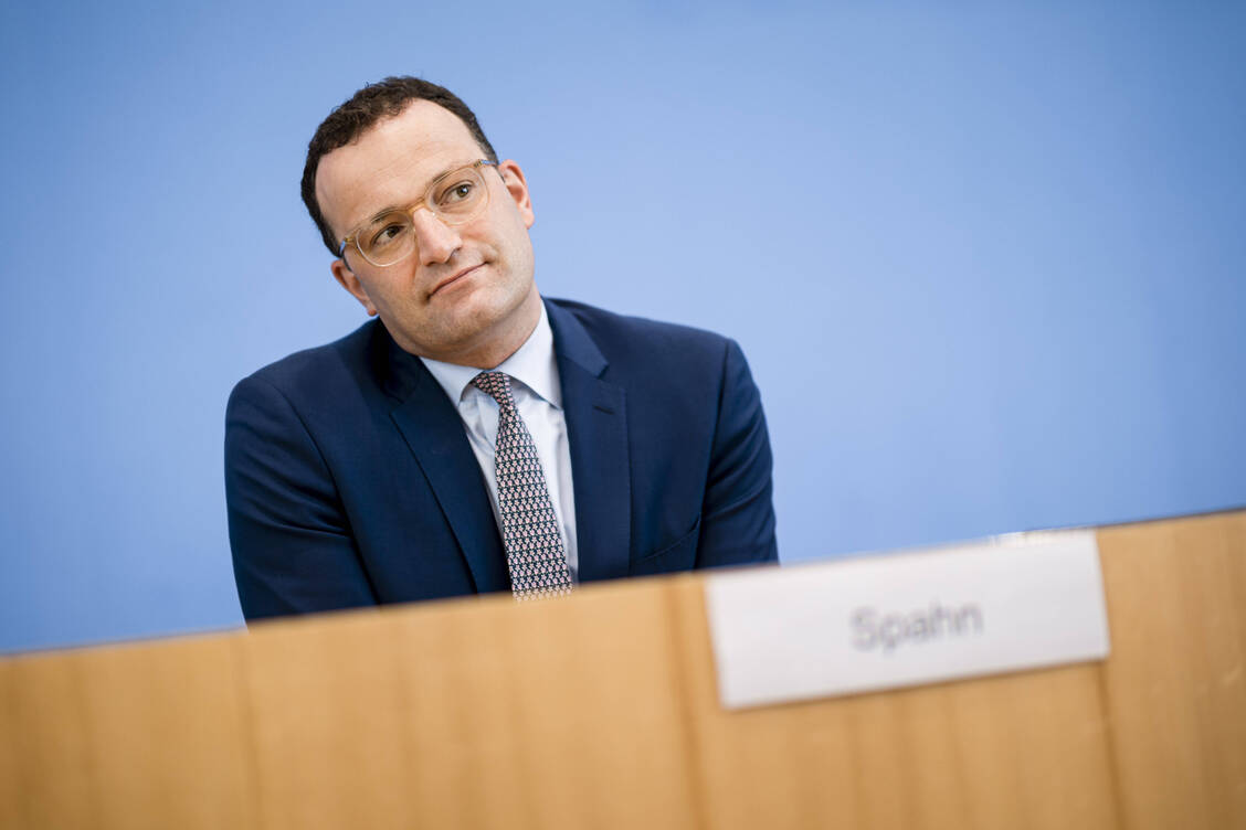 Bundesgesundheitsminister Jens Spahn (CDU) ist den Apothekern noch eine Antwort schuldig.  / Foto: Imago images/photothek