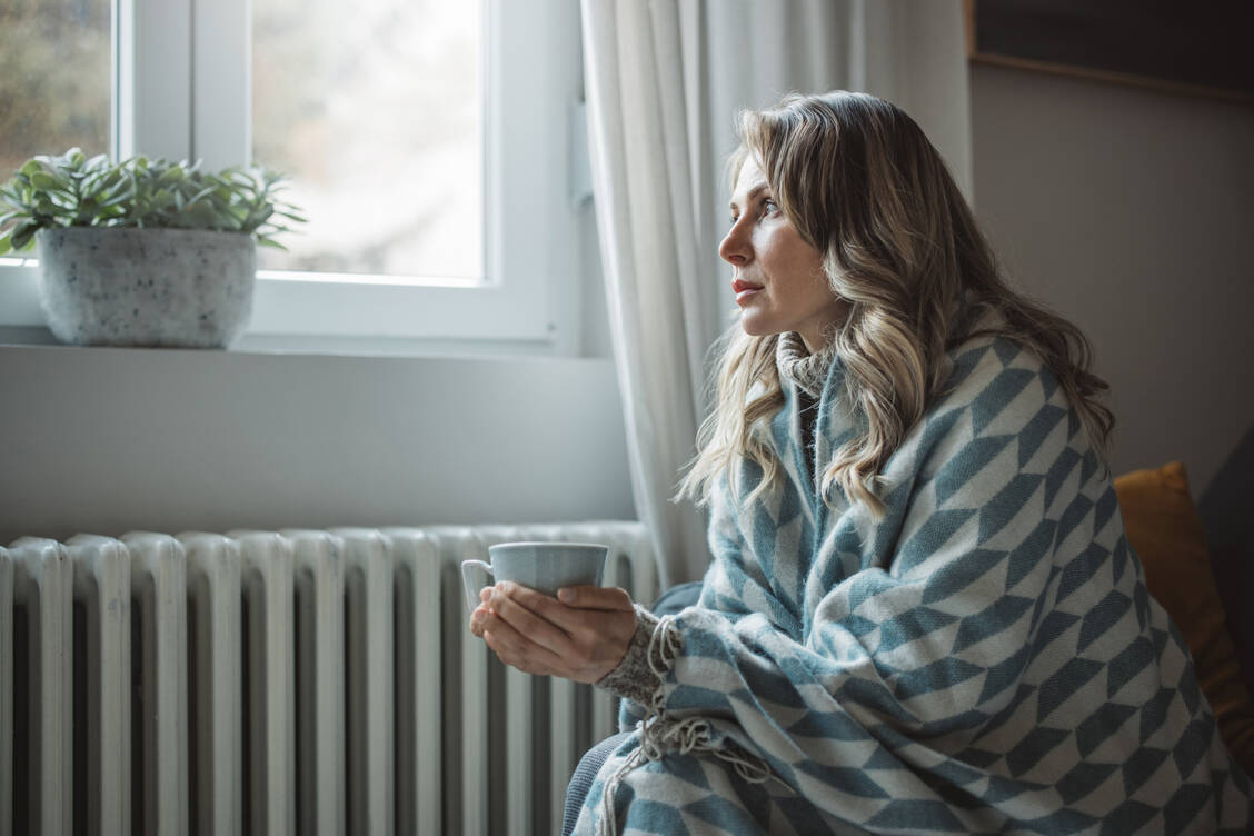 Typisch für das chronische Fatigue-Syndrom ist, dass sich die Beschwerden durch Anstrengung verschlimmern. Das Syndrom ist schon vor Corona nach Viruserkrankungen aufgetreten, durch die Pandemie aber deutlich bekannter geworden. / Foto: Getty Images/svetikd