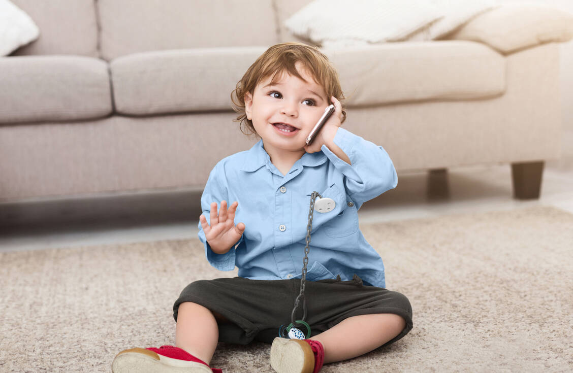 Plauder-Eltern haben auch Plapper-Kinder. Diese Erkenntnis scheint einer US-amerikanischen Studie zufolge universal zu sein. / © Adobe Stock/Prostock-studio