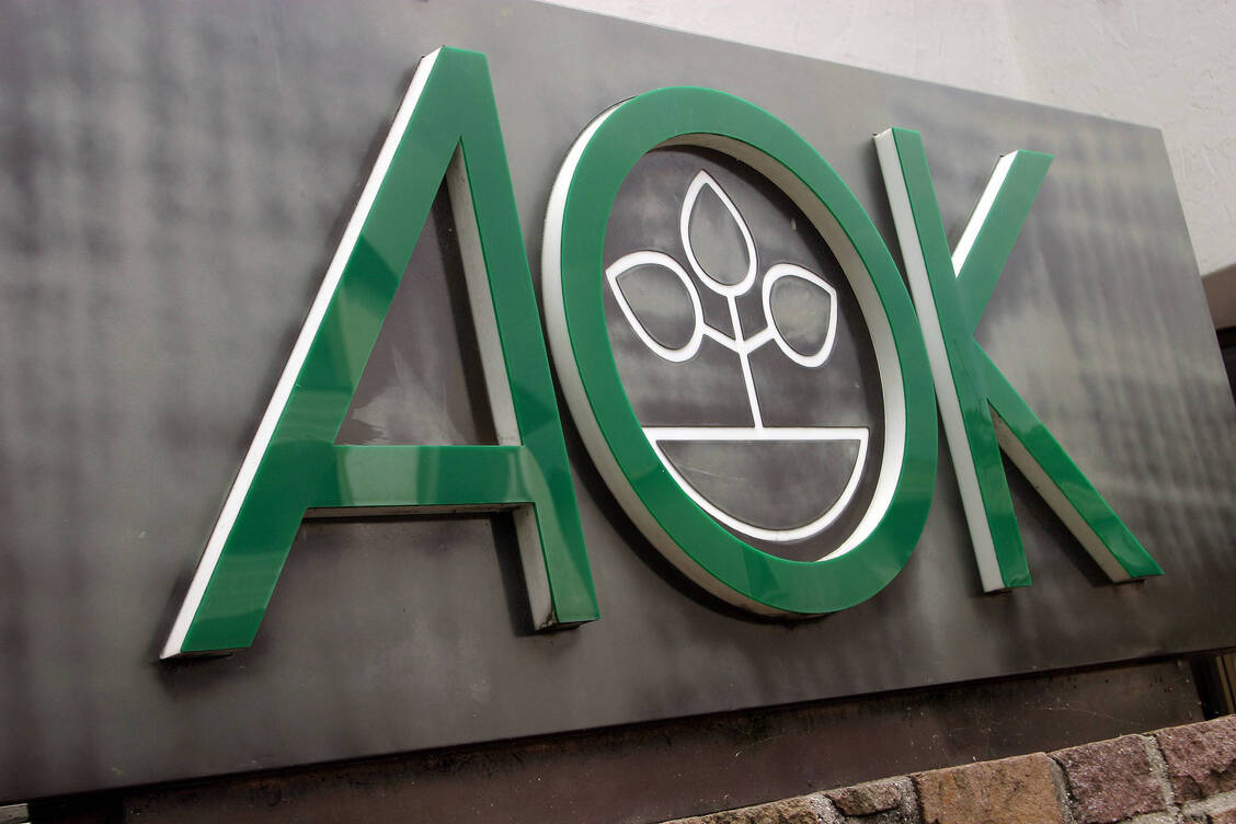 Die AOK-Gemeinschaft konnte in den Jahren 2022 und 2023 Schäden in Höhe von 42,8 Millionen Euro erfolgreich zurückfordern, was einem Anstieg von 7,4 Millionen Euro (plus 21 Prozent) im Vergleich zum letzten Bericht für die Jahre 2020 und 2021 entspricht. / © imago images/Müller-Stauffenberg