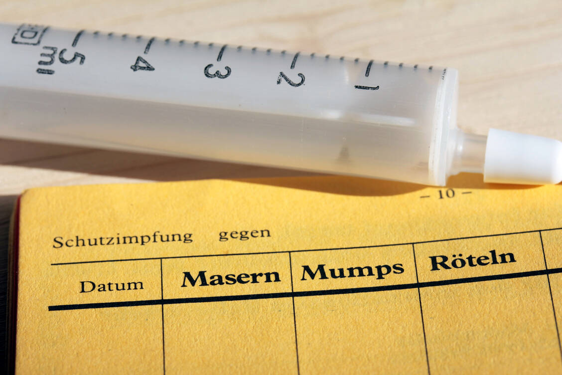 Eltern müssen ab März 2020 nachweisen, dass ihr Kind vor der Aufnahme in eine Kita oder Schule geimpft sind. / Foto: Fotolia/Astrid Gast