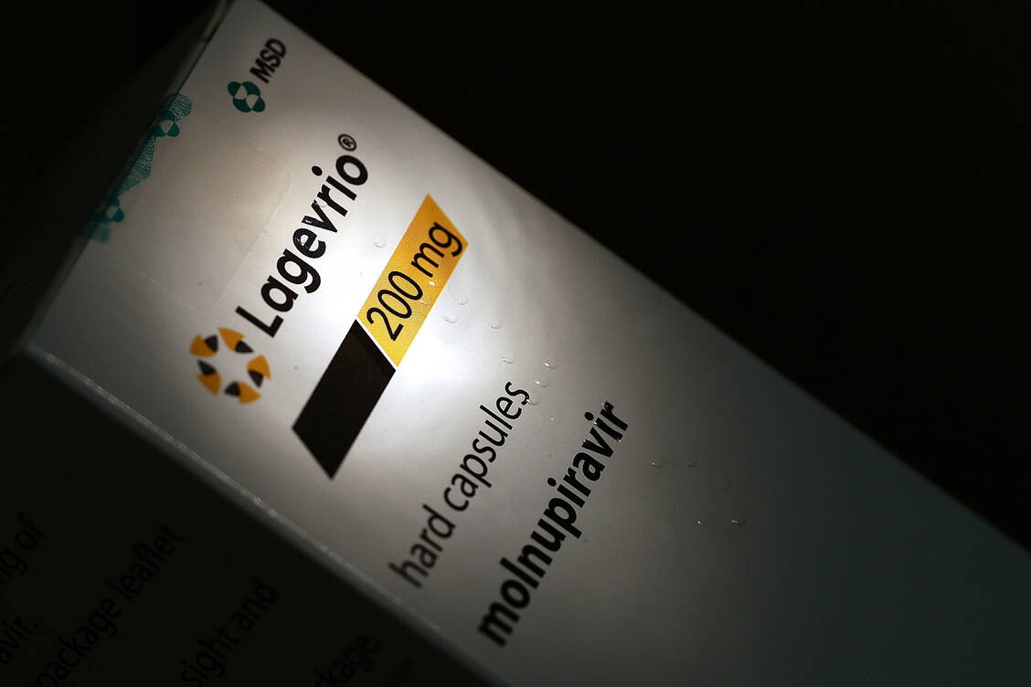 Wird wohl nie eine offizielle Zulassung als Covid-19-Medikament in der EU bekommen: das Virostatikum Molnupiravir. / Foto: PZ/Alois Müller