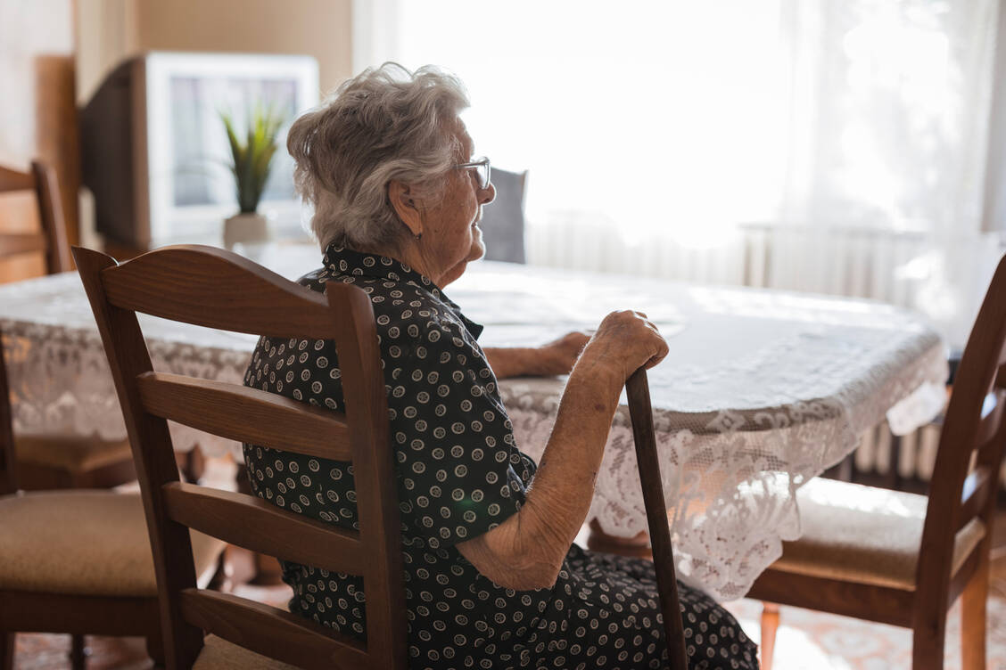 Donanemab ist schon in einigen Ländern, etwa den USA und Japan, zugelassen. Der Antikörper wird zur Behandlung von Erwachsenen mit früher symptomatischer Alzheimer-Krankheit eingesetzt. / © Getty Images/Dobrila Vignjevic