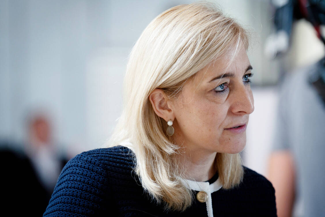 Bundesgesundheitsministerin Nina Warken (CDU) will beim Deutschen Apothekertag ihre Reformpläne vorstellen. / © IMAGO/Bernd Elmenthaler