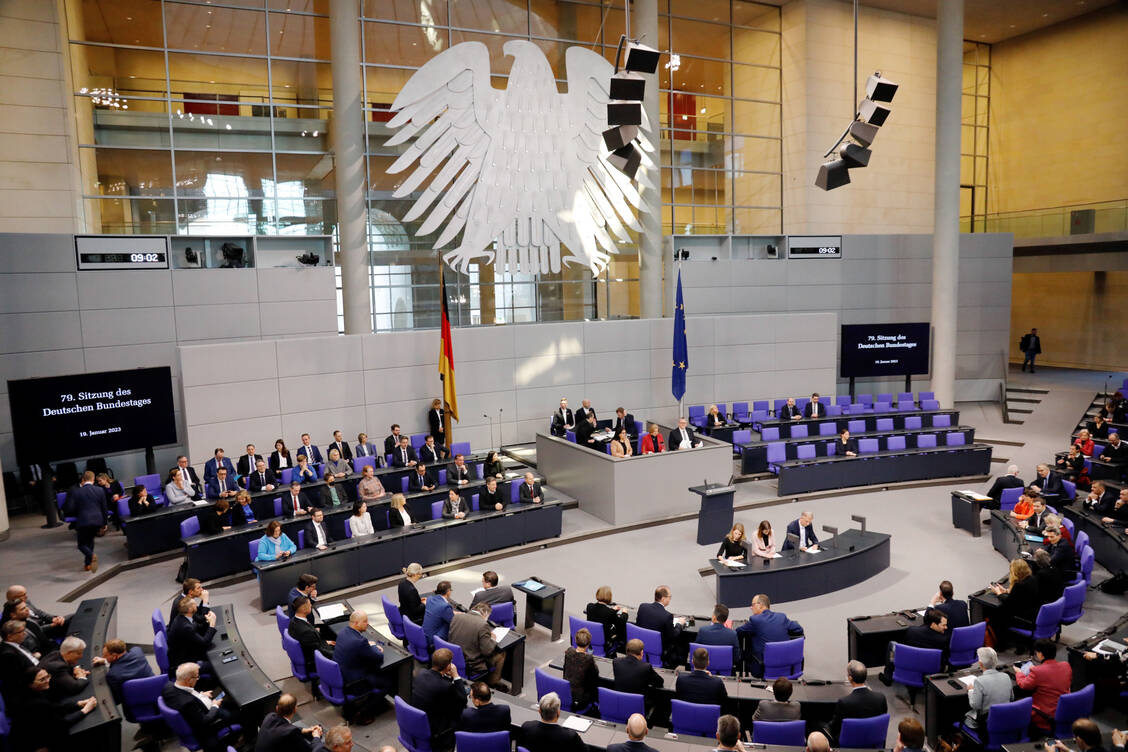 Die Union bringt morgen einen Antrag gegen Arzneimittelmangel in den Bundestag ein. / Foto: picture alliance / SZ Photo
