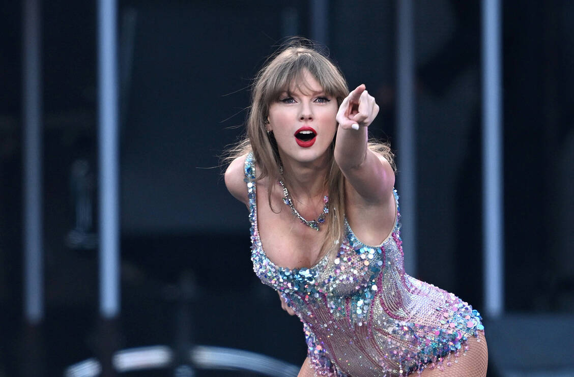 Der Pop-Ikone Taylor Swift gelingt es mit Musik und Social-Media-Posts, ihren Fans ein positiveres Körperbild zu vermitteln. / © IMAGO/AAP