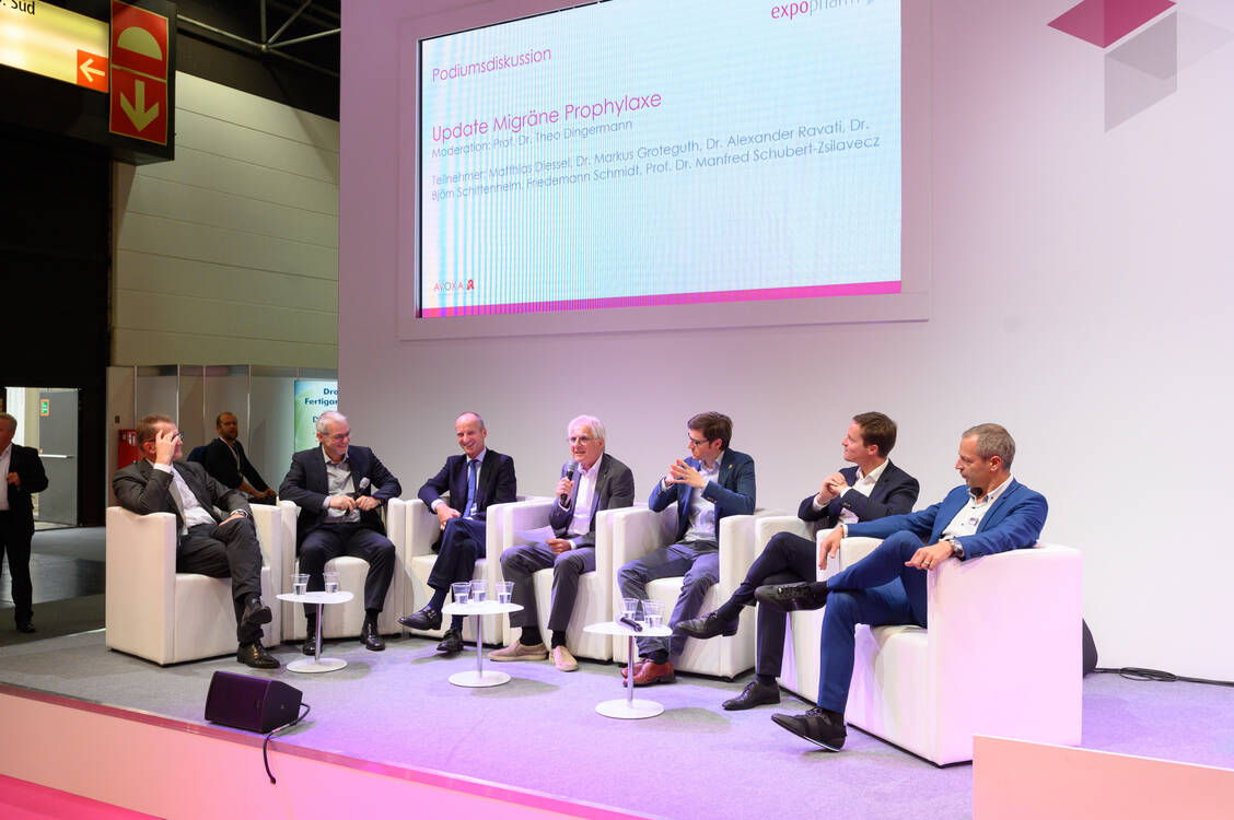 So nah wie im letzten Jahr werden sich die Teilnehmer der Diskussionsrunden dieses Jahr physisch nicht kommen, aber sicherlich auch im Online-Format lebhaft miteinander diskutieren. / Foto: Expopharm/Oliver Wachenfeld für ZWEILUX