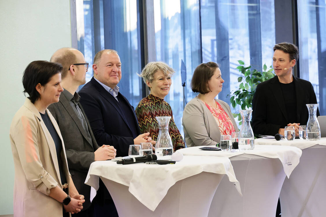 Die Diskussionsrunde mit dem BAK-Vorstand wurde geleitet von PZ-Chefredakteur Alexander Müller. / © PZ/Alois Müller