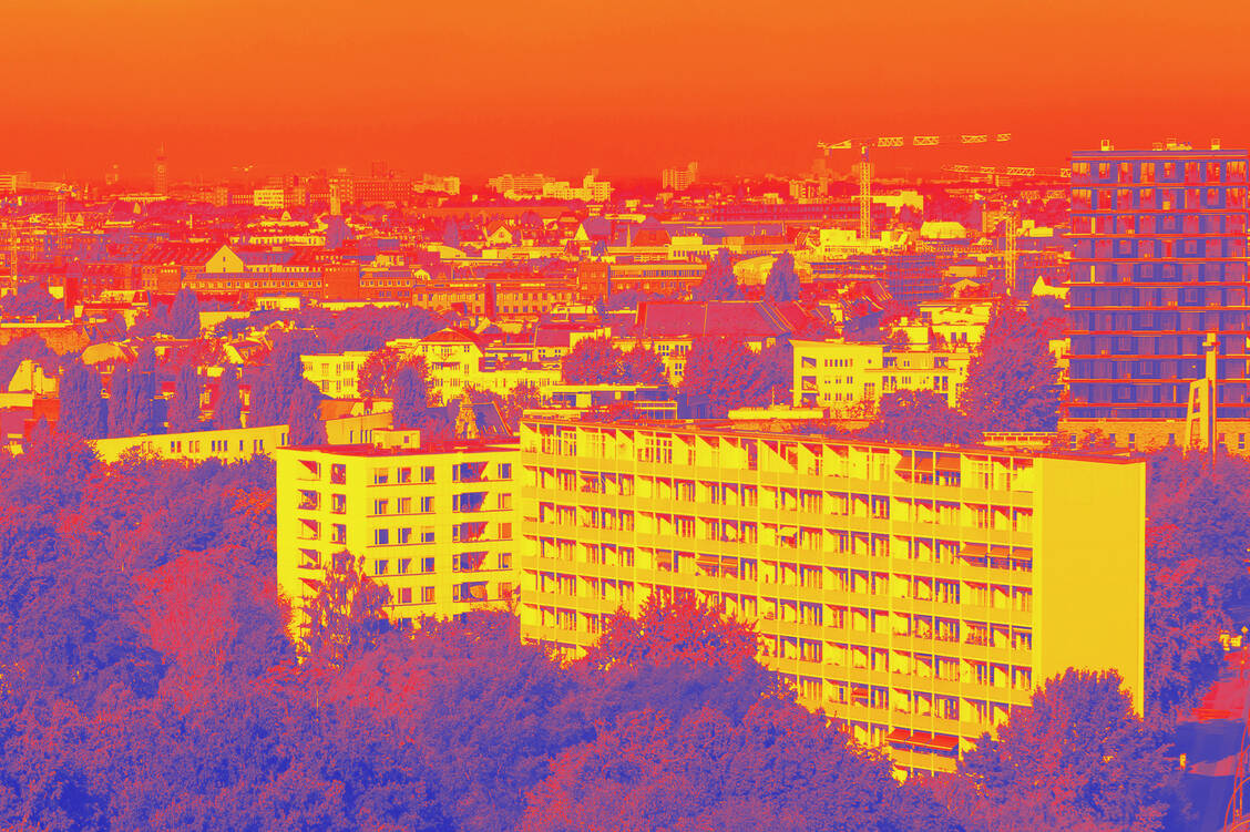Dem RKI zufolge wird typischerweise ab einer Wochenmitteltemperatur von 20 Grad, also dem Durchschnitt der Tages- und Nachttemperaturen einer Woche, ein hitzebedingter Anstieg der Sterblichkeit sichtbar. / © Getty Images/FHMFHM
