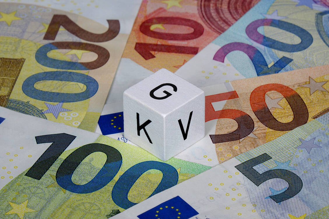 Insgesamt standen in den ersten neun Monaten dieses Jahres Einnahmen von 239,2 Milliarden Euro Ausgaben von 242,9 Milliarden Euro gegenüber. / © IMAGO/Steinach