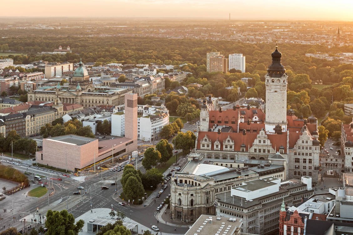 Wer die DPhG-Tagung in Leipzig besuchen will, muss sich noch ein Jahr gedulden. / Foto: Getty Images/Westend61