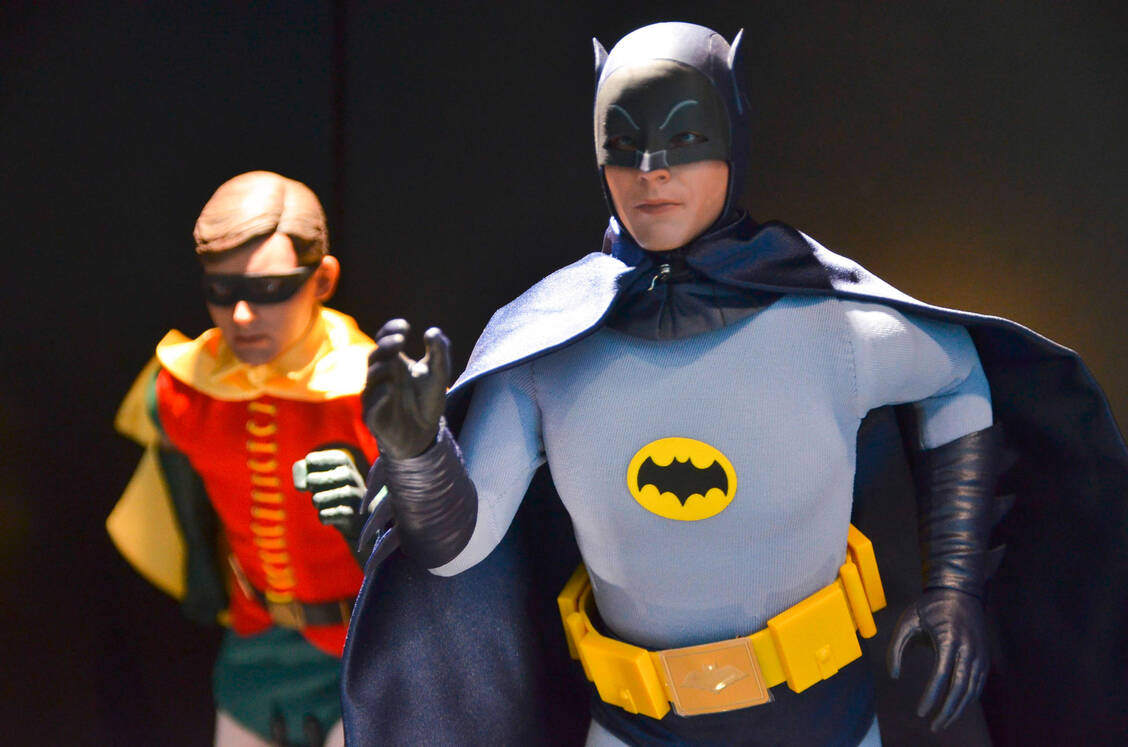 Für übermenschliche Kräfte ist das Comic-Superhelden-Duo Batman und Robin bekannt. Wissenschaftler haben jetzt Überantikörper gegen das Coronavirus entdeckt, die sogar das Risiko für Escape-Mutationen reduzieren sollen. / Foto: imago/Fotoarena