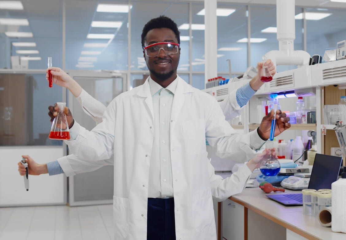 Fehleranfällig: Beim Multitasking reichen kleine Störungen, um aus dem Takt zu kommen. / © Adobe Stock/nimito