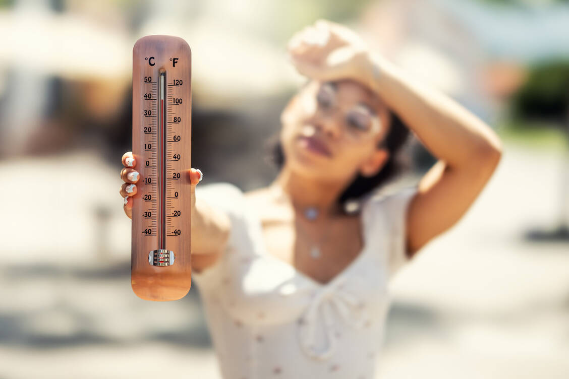 Die Zahl der hitzebedingten Todesfälle in Deutschland ist in den vergangenen 30 Jahren signifikant gestiegen. / © Getty Images/SimpleImages