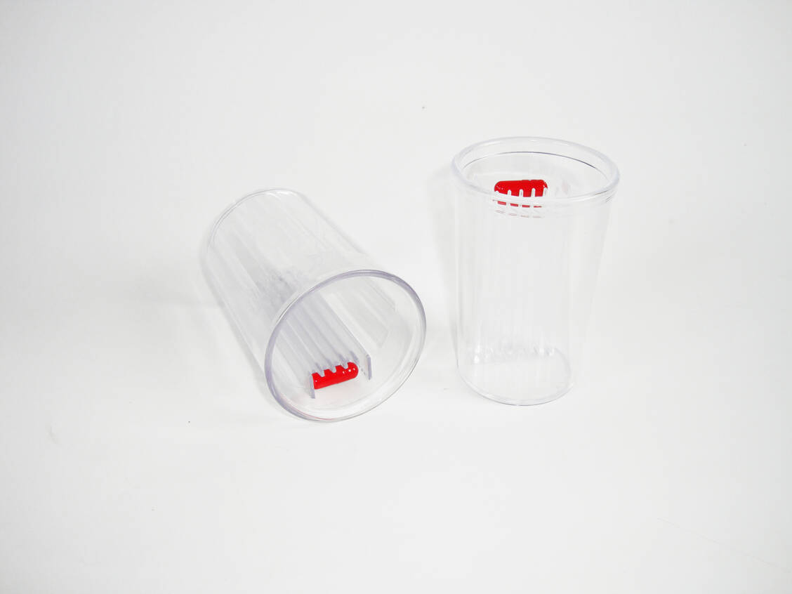 Abbildung 1: Pillenschluck­becher, Modell Pill Taker Cup / Foto: Wolfgang Kircher