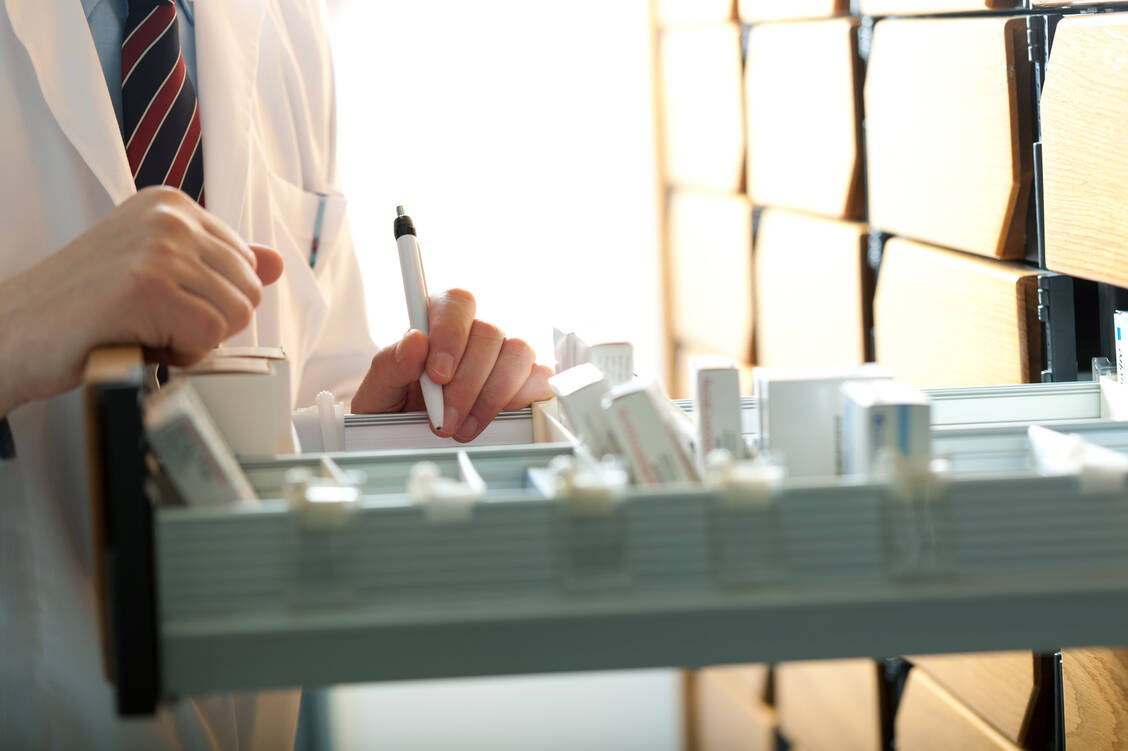 Leere Schubladen in den Apotheken? Davon weiß die AOK nichts. / Foto: Fotolia/Minerva Studio