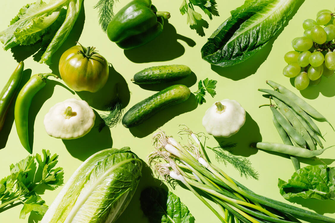 Vegetarische Ernährungsformen helfen bei der Gewichtskontrolle, Blutdruckkontrolle und Diabetesprävention. / Foto: Getty Images/Tanja Ivanova
