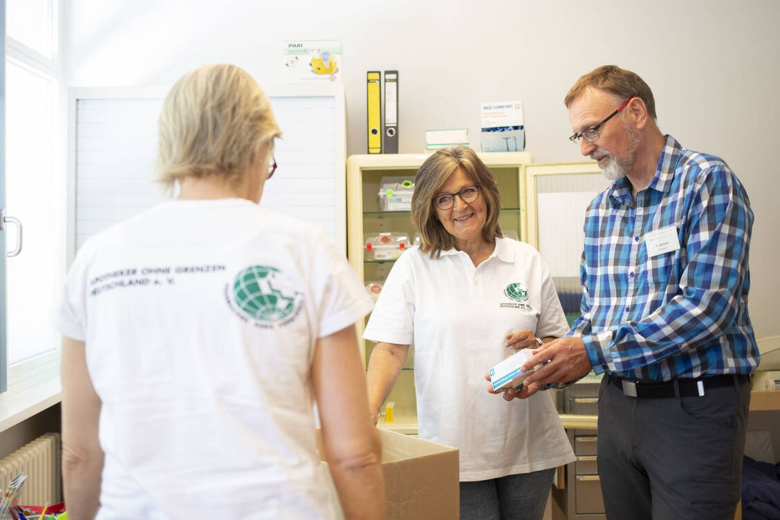 AoG beteiligt sich finanziell und mit fachlicher Beratung zu Arzneimitteln.  / © AoG