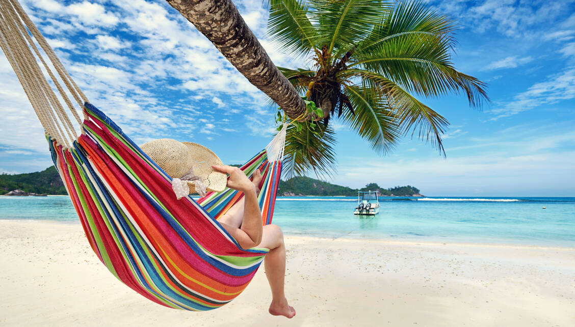 Seit wieder gereist werden darf, werden auch wieder ferne Urlaubsziele angesteuert. Aus reisemedizinischer Sicht sind einige Neuerungen zu beachten. / Foto: Adobe Stock/Jenny Sturm