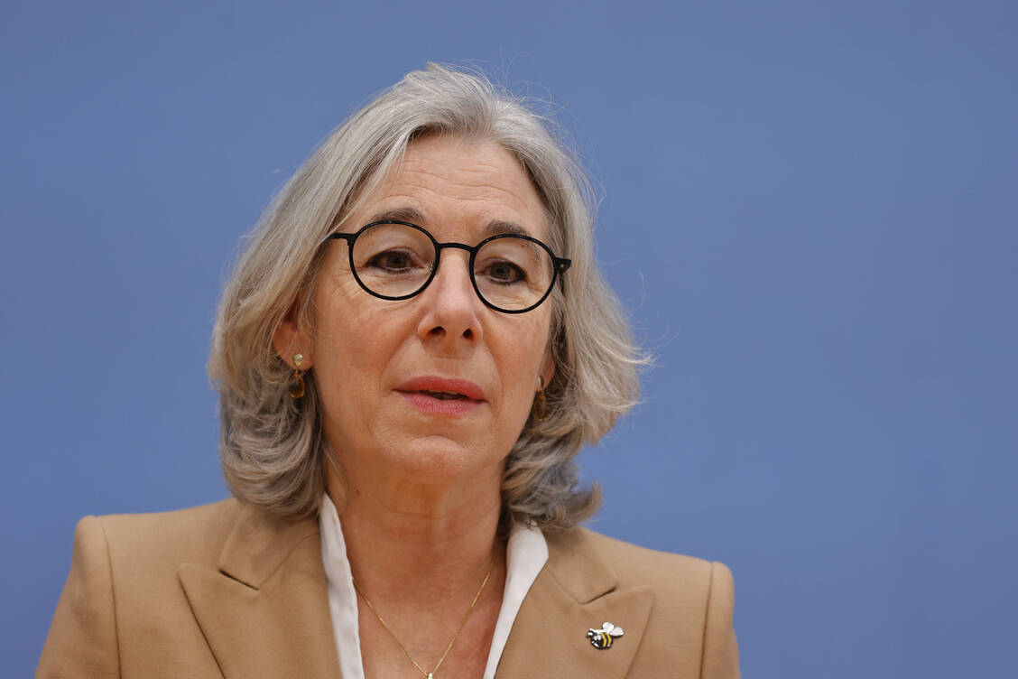 ABDA-Präsidentin Gabriele Regina Overwiening wertet die Verzögerung als Beleg dafür, dass die  Kritik der ABDA an dem geplanten Apotheken-Reformgesetz Wirkung zeigt. / Foto: IMAGO/Metodi Popow