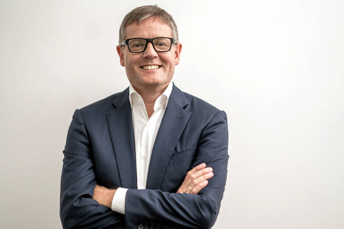 Der Strategie- und Marketingexperte Tobias Brodtkorb steigt in die Geschäftsführung bei Hermes Arzneimittel ein.  / © Hermes Arzneimittel