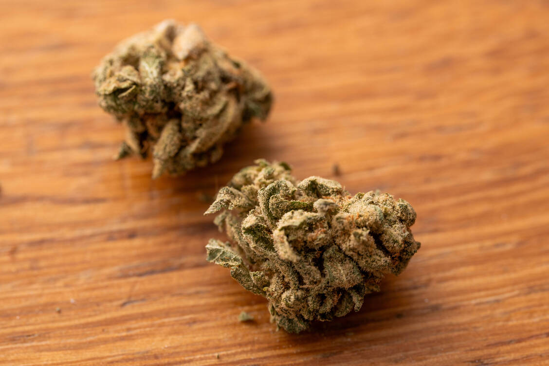 Cannabisblüten werden nicht mehr von den Krankenkassen erstattet. / © Imago/Bihlmayerfotografie
