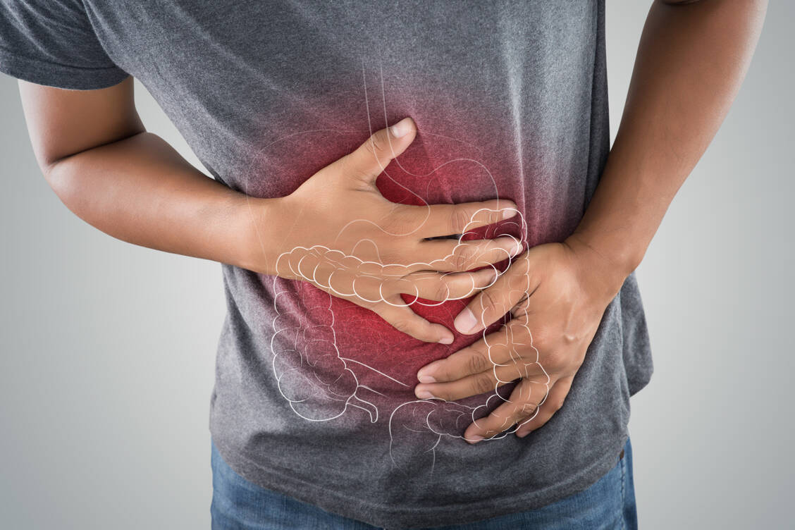Stress bedeutet Cortisolfreisetzung. Eine aktuelle Arbeit befasste sich mit dem Zusammenhang von Stress und chronisch-entzündlichen Darmerkrankungen. / Foto: Getty Images/Tharakorn Arunothai/EyeEm
