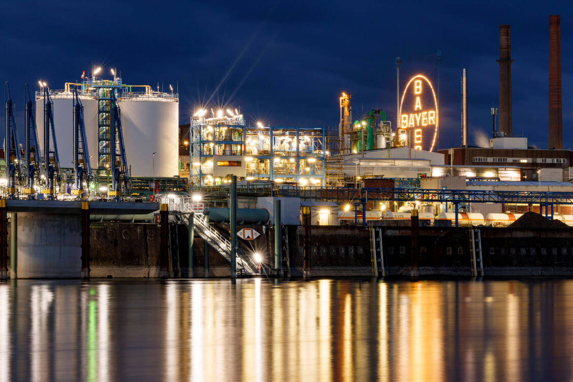 Auch der deutsche Pharmariese Bayer kämpft mit wirtschaftlichen Problemen.  / Foto: IMAGO/Panama Pictures