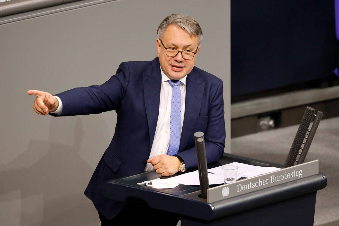 Unter Druck: Georg Nüßlein ist inzwischen von seinen politischen Ämtern zurückgetreten und gehört auch dem Bundestag nicht mehr an. / Foto: Imago Images/Future Image