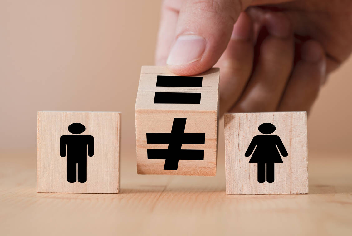 Die gesundheitlichen Unterschiede zwischen Männern und Frauen in den Fokus zu rücken, sei angezeigt, so ein Fazit der PwC-Befragung. Demnach hatten sich deutlich mehr Frauen als Männer unzufrieden mit dem Gesundheitssystem gezeigt. / Foto: Adobe Stock/Dilok