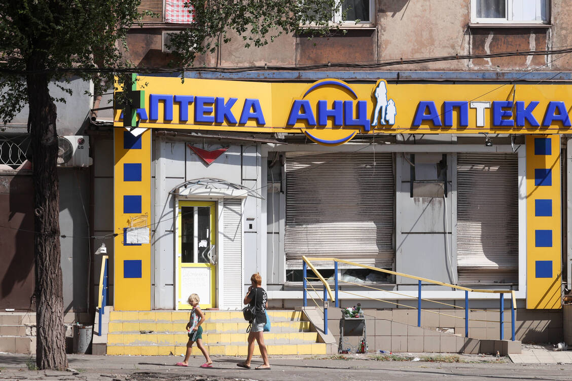 Die beschädigte und teilweise zerstörte Logistikinfrastruktur schränkt den Zugang zu Medikamenten in der Ukraine ein. / Foto: Imago/ITAR-TASS