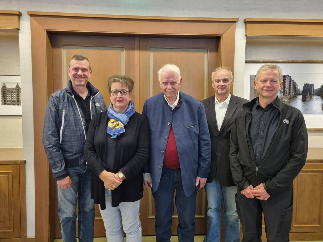 Zum Vorstand des NARZ gehören Andreas Haese, Christiane Lutter, Dr. Jörn Graue, Dr. Peter Froese und Axel Pudimat sowie nicht auf dem Bild Dr. Ulf Siuts und Matthias Götzlaff. / © PZ/Daniela Hüttemann