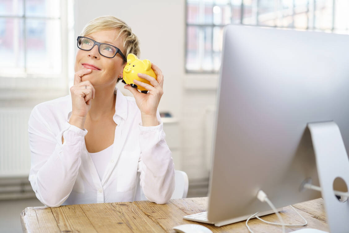 Heilberuflerinnen haben einen guten Riecher für rentable Geldanlagen – sofern sie zunächst den Mut haben zu investieren.  / Foto: Adobe Stock/contrastwerkstatt