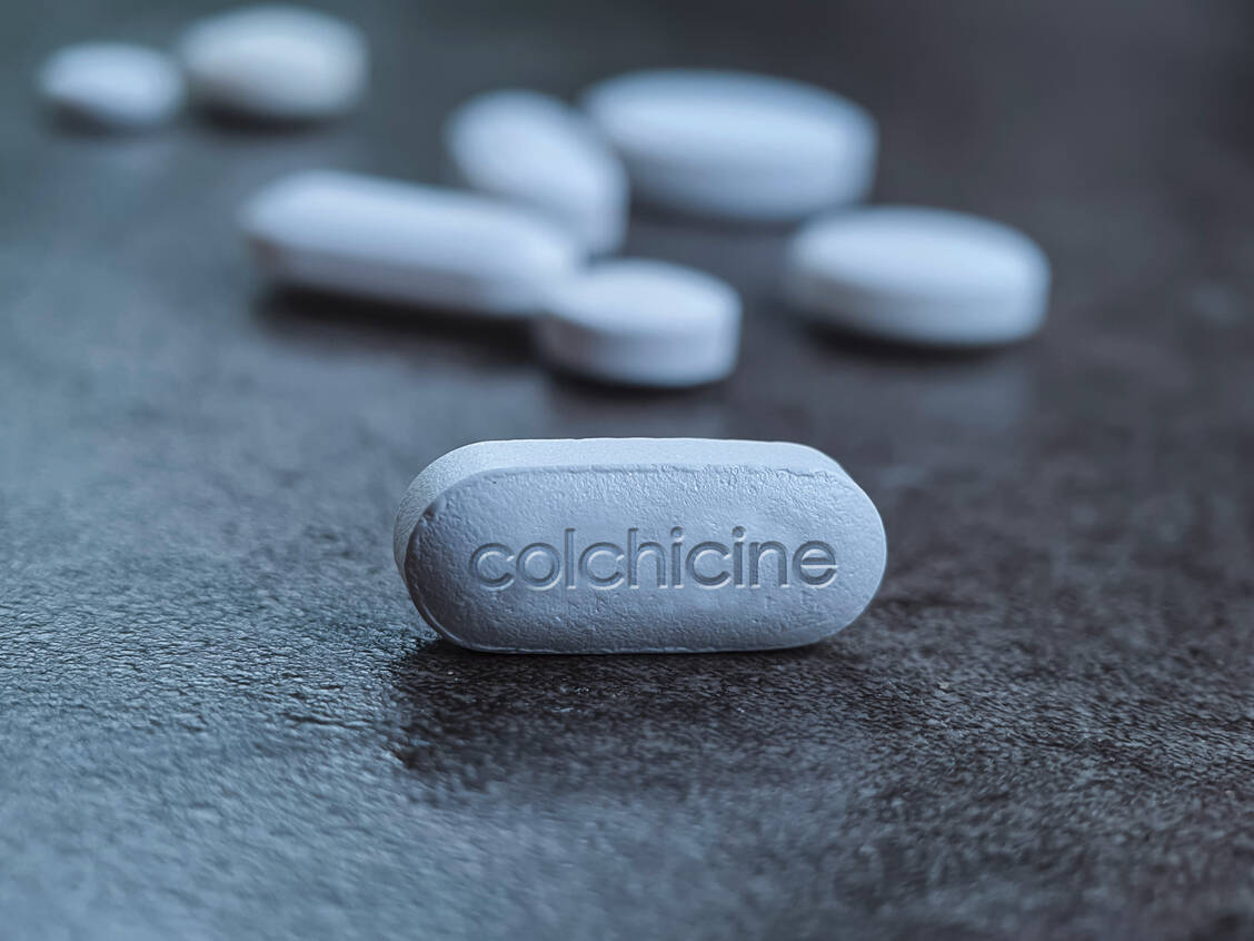 Colchicin wurde schon früh in der Coronavirus-Pandemie als mögliche Therapieoption bei Covid-19 ins Gespräch gebracht. / Foto: Adobe Stock/Soni's