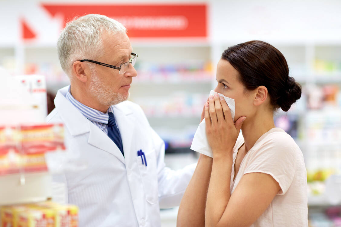 Allergische Rhinitis ist nicht nur eine Befindlichkeitsstörung, sondern kann weitreichende Folgen haben. Eine Beratung ist daher wichtig. / Foto: Adobe Stock/Syda Productions