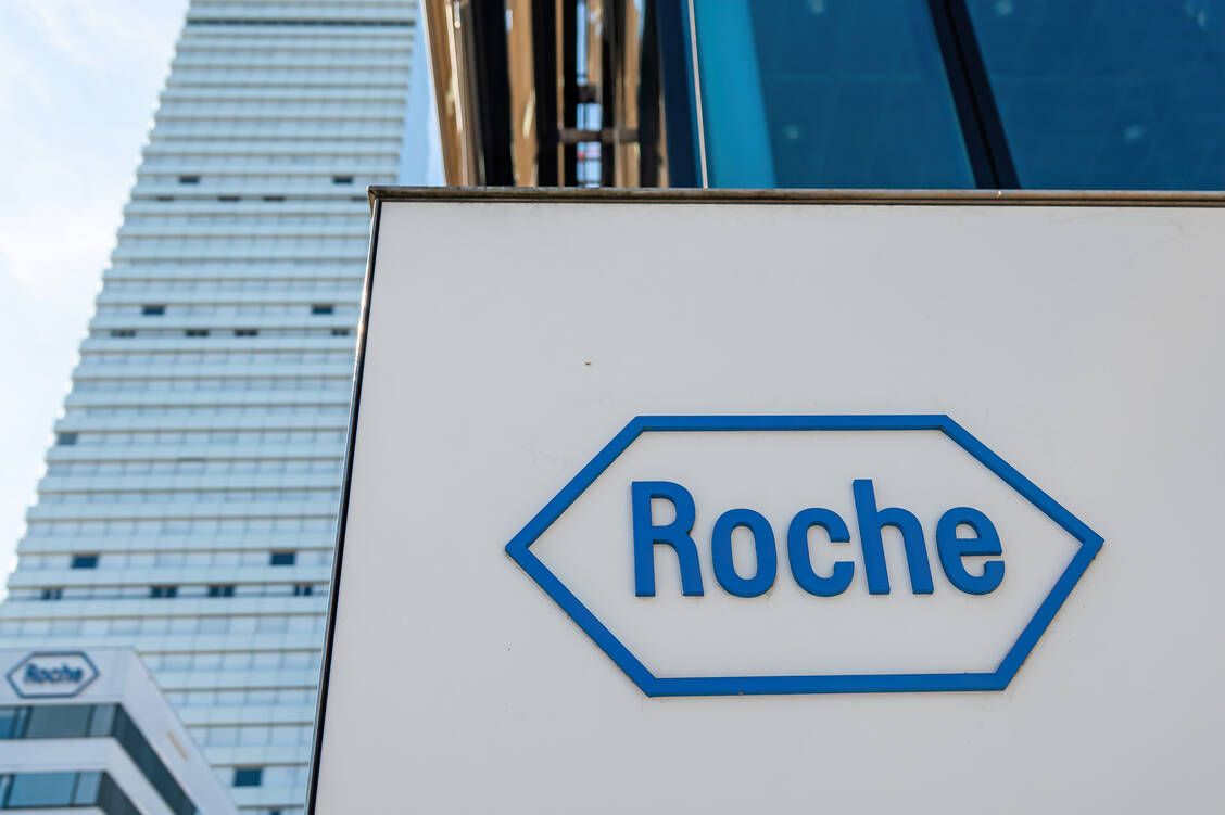 Der Roche-Hauptsitz in Basel. / © IMAGO/Pond5 Images