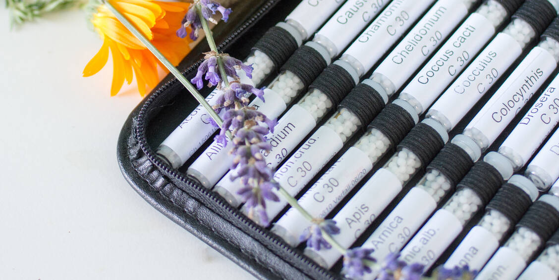 Homöopathika zulasten der Solidargemeinschaft? Geht gar nicht, finden die Kassenärzte. / Foto: Adobe Stock/Kunstzeug 