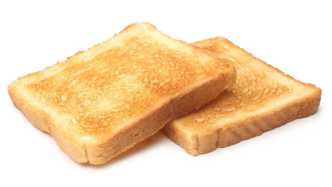 Zu stark sollte Toast nicht gebräunt werden, da sonst vermehrt Acrylamid entsteht. / © Adobe Stock/Popova Olga