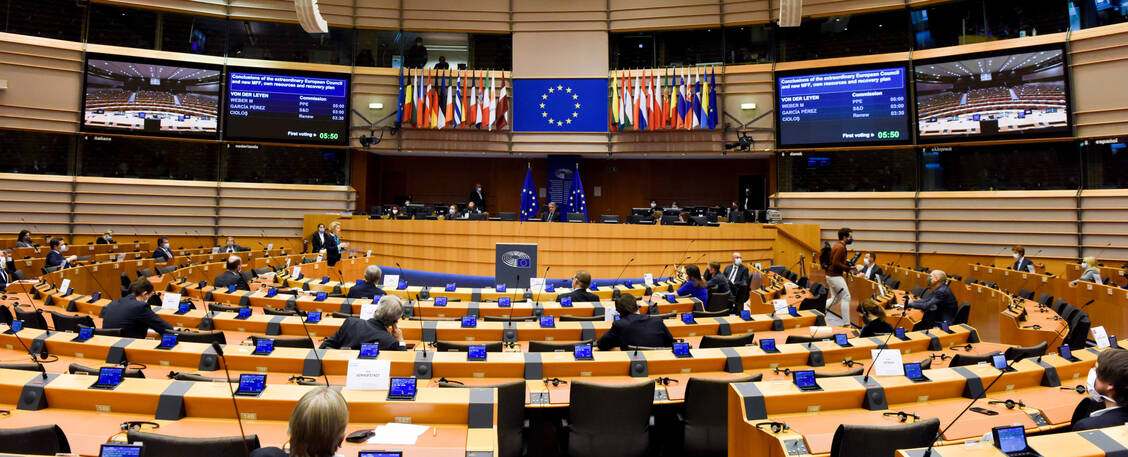 Details zu Verträgen über Corona-Impfstoffe: Die Abgeordneten des EU-Parlaments hatten unter anderem Informationen zur Haftung, zum Preis zu Produktionsstätten und zum Zugang zu Impfstoffen gefordert. / Foto: EU