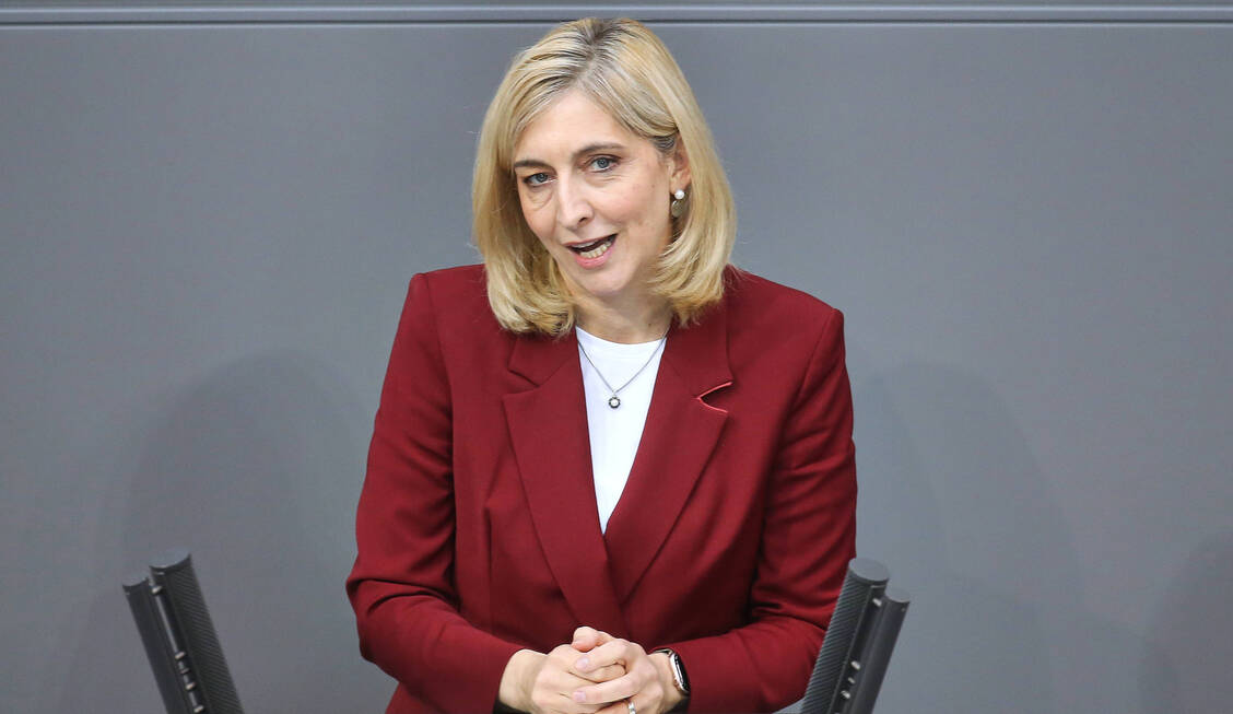 Nina Warken wurde heute bei den Ärzten vorstellig (Archivbild). / © Imago/dts Nachrichtenagentur