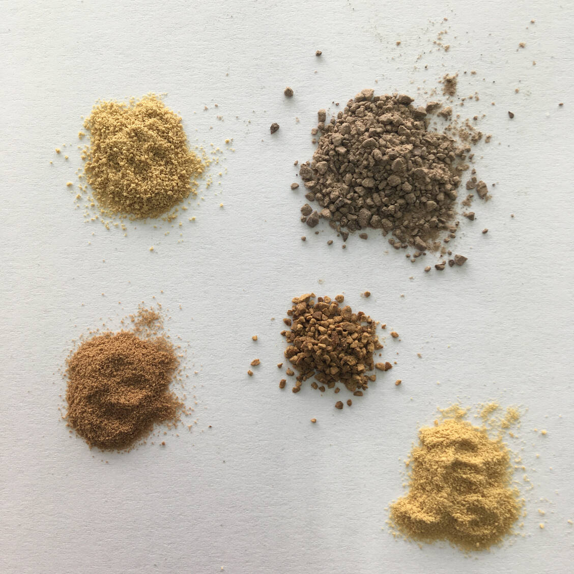Verschiedene TCM-Granulate / Foto: DAC/NRF