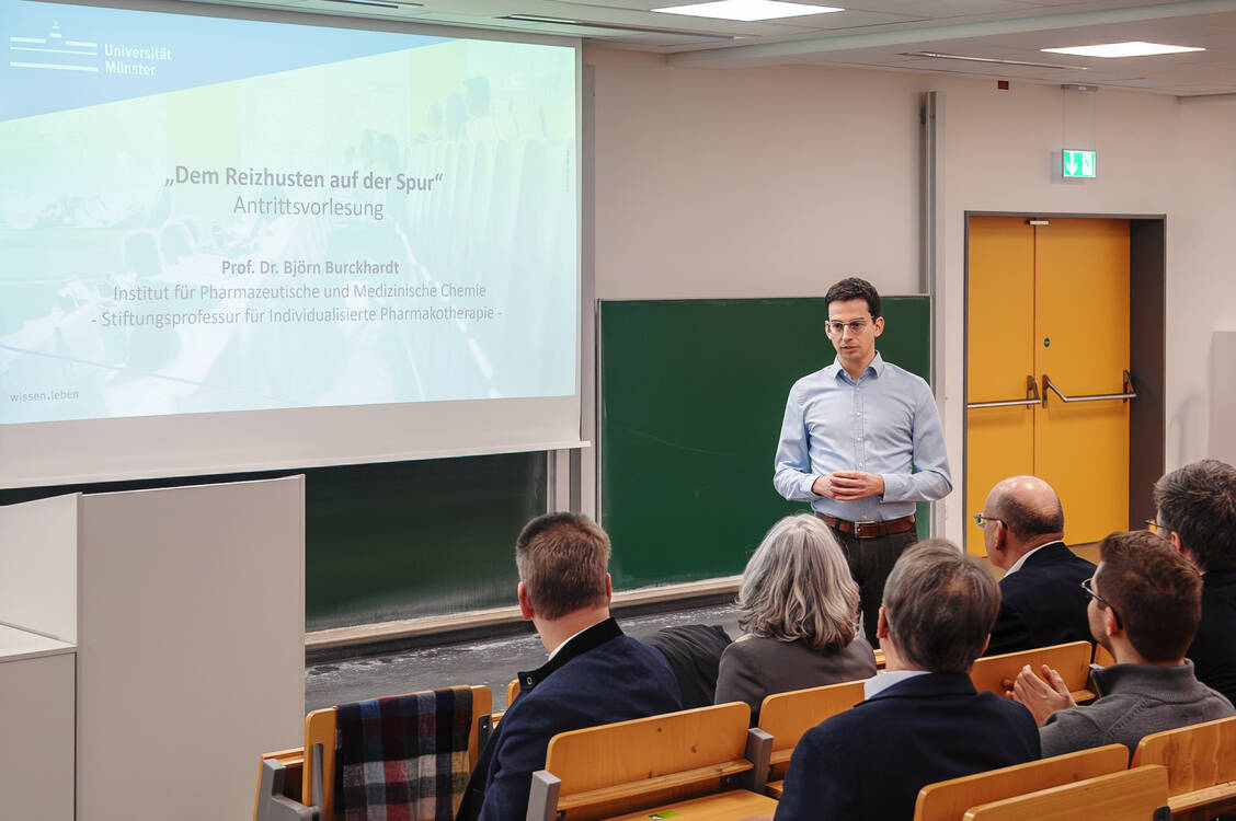 Am 22. Januar hielt Professor Dr. Björn Burckhardt  seine Antrittsvorlesung zum Thema Reizhusten. / Foto: AKWL/Peter Dziemba