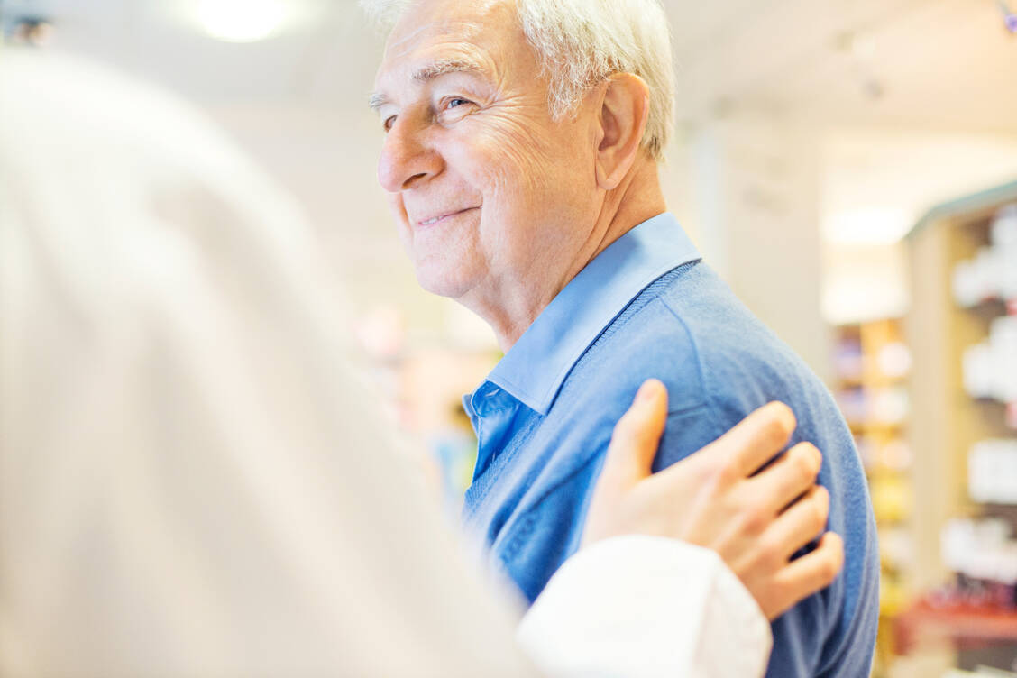 Dass es Patienten mit ihrer Medikation nicht gut geht, sieht man ihnen nicht unbedingt an. / Foto: Getty Images/alvarez