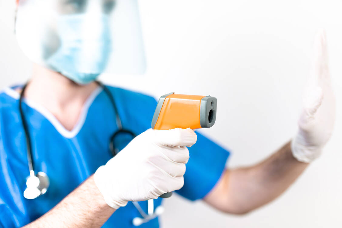 Es ist unklar, wie viele Menschen letztlich vom neuen Coronavirus betroffen sein werden – das macht vielen Menschen Angst. / Foto: Adobe Stock/Polonio Video