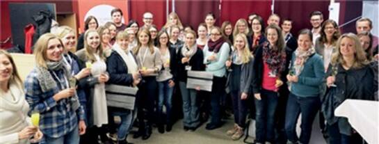 50 junge Apotheker und Pharmazeuten im Praktikum hatten die Teilnahme am Fortbildungskongress Pharmacon vom Govi-Verlag gewonnen.