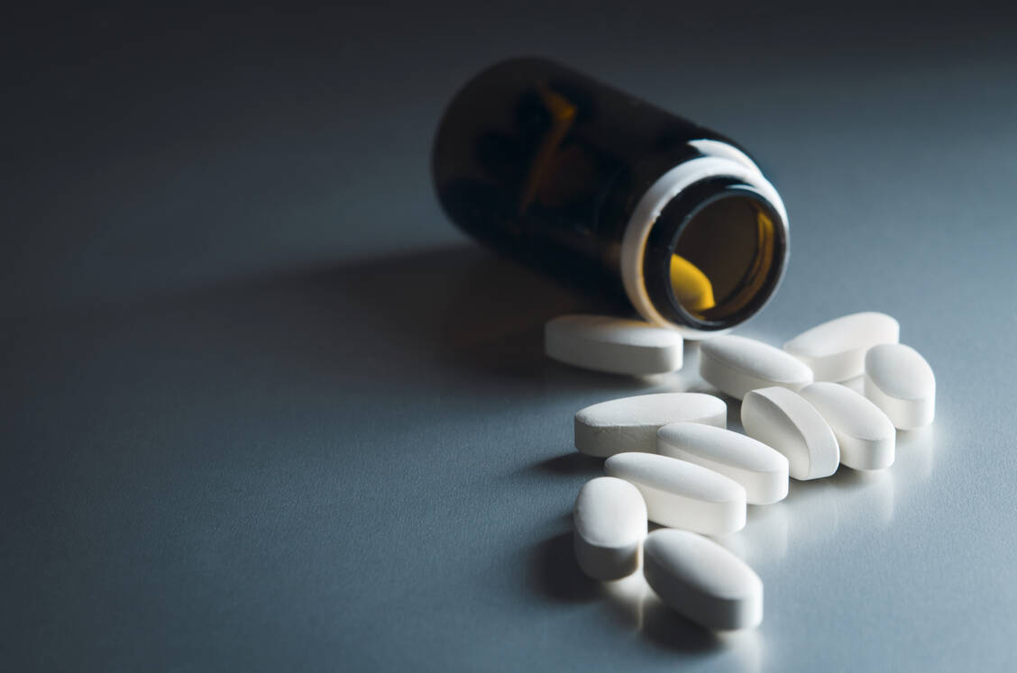 Insbesondere in Kombination mit Opioiden bergen Gabapentinoide das Risiko einer Atemdepression und haben ein Missbrauchspotenzial. / Foto: iStock/DimaSobko