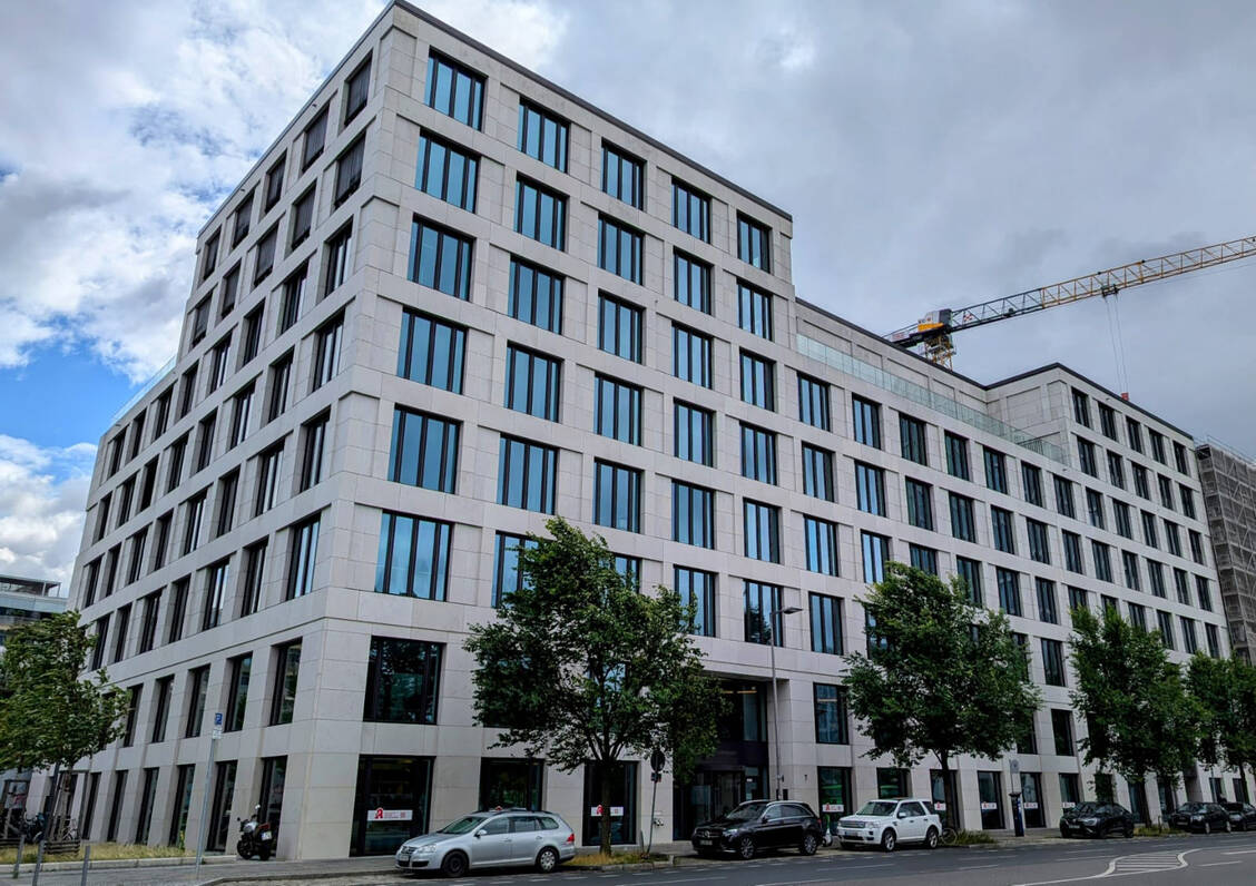 Das Zuhause der ABDA: Das Apothekerhaus in Berlin.  / © PZ/Lukas Brockfeld