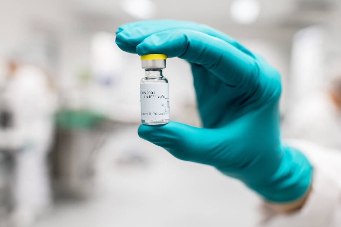 Der Covid-19-Impfstoff von Janssen kommt mit nur einer Impfdosis aus. In den USA hat er nun eine Notfallzulassung erhalten.  / Foto: Janssen