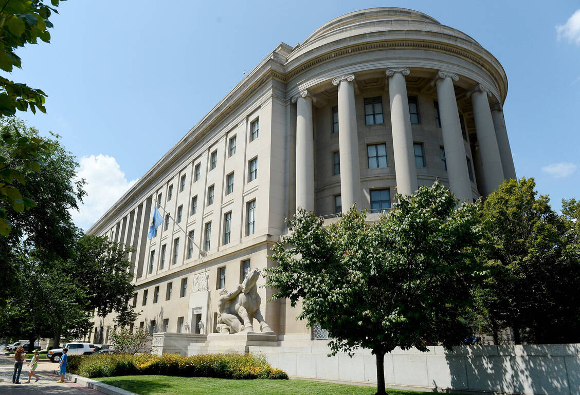 Die amerikanische Bundesbehörde »Federal Trade Commission« (FTC) in Washington D.C. wurde 1914 ins Leben gerufen, um Verbraucher zu schützen und Wettbewerb zu fördern. / Foto: imago/ZUMA Press